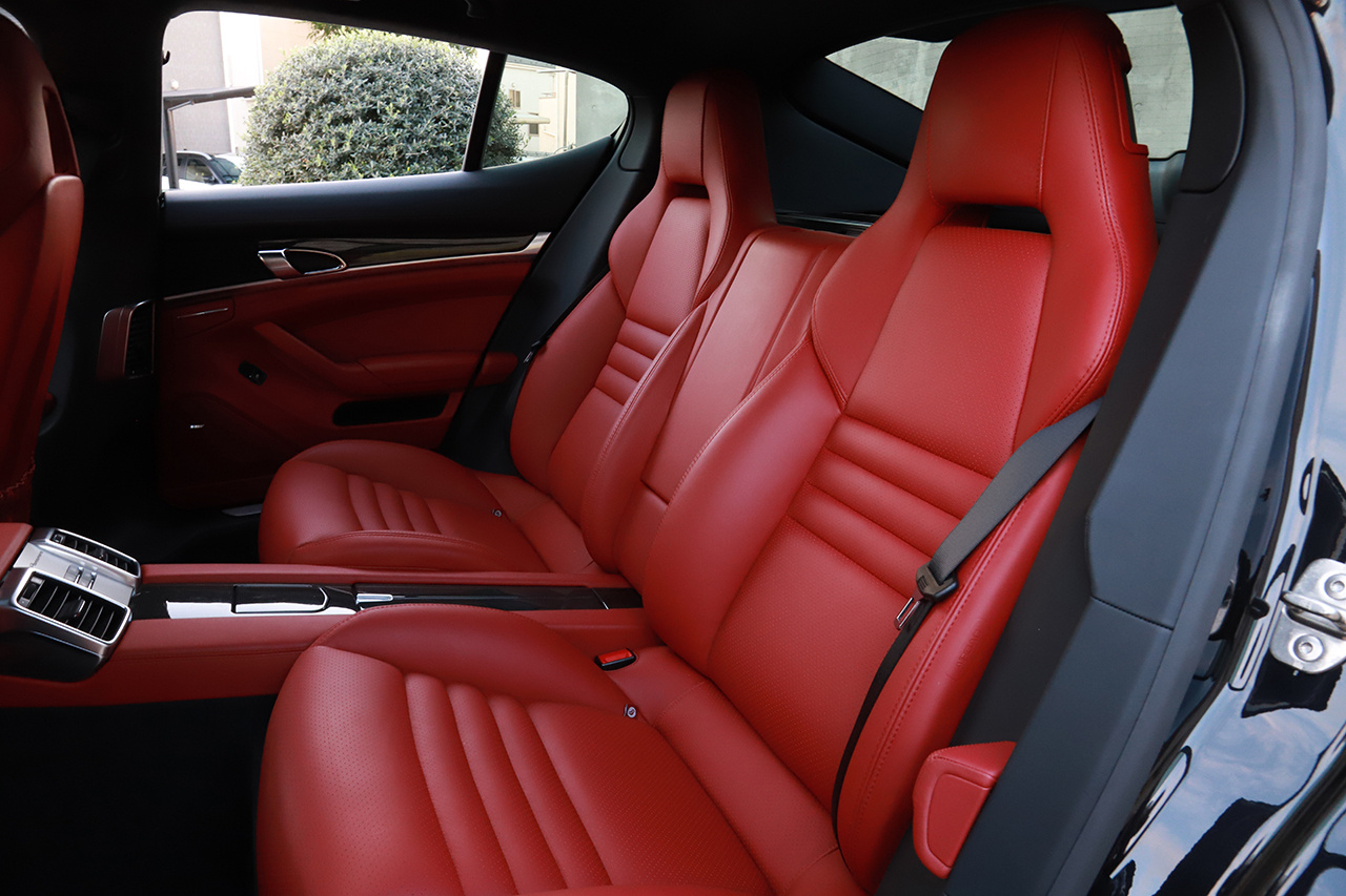 2014 Porsche PANAMERA GTS