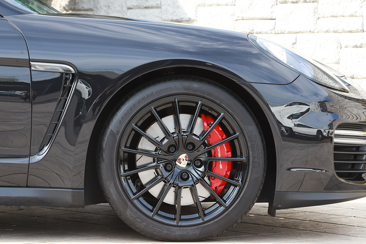 2014 Porsche PANAMERA GTS
