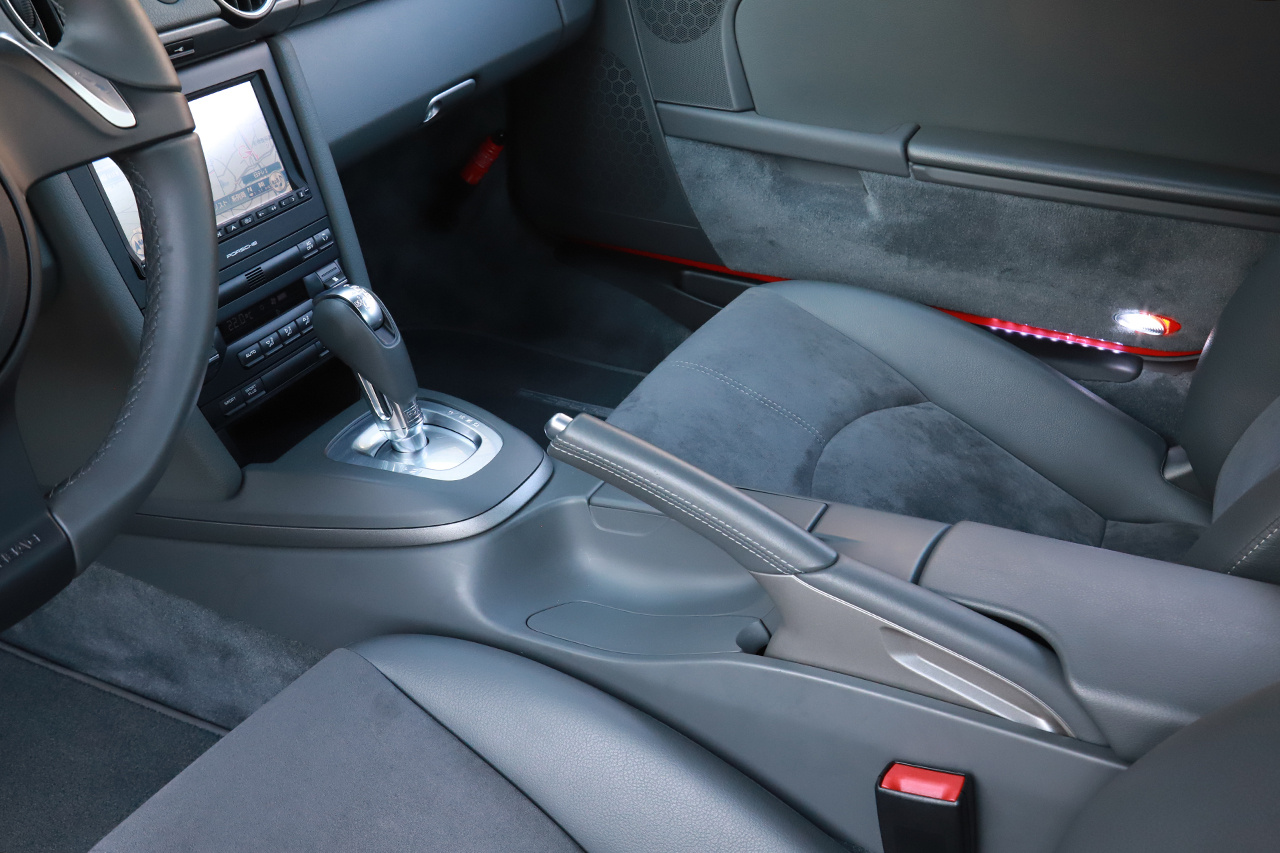 2011 Porsche CAYMAN null