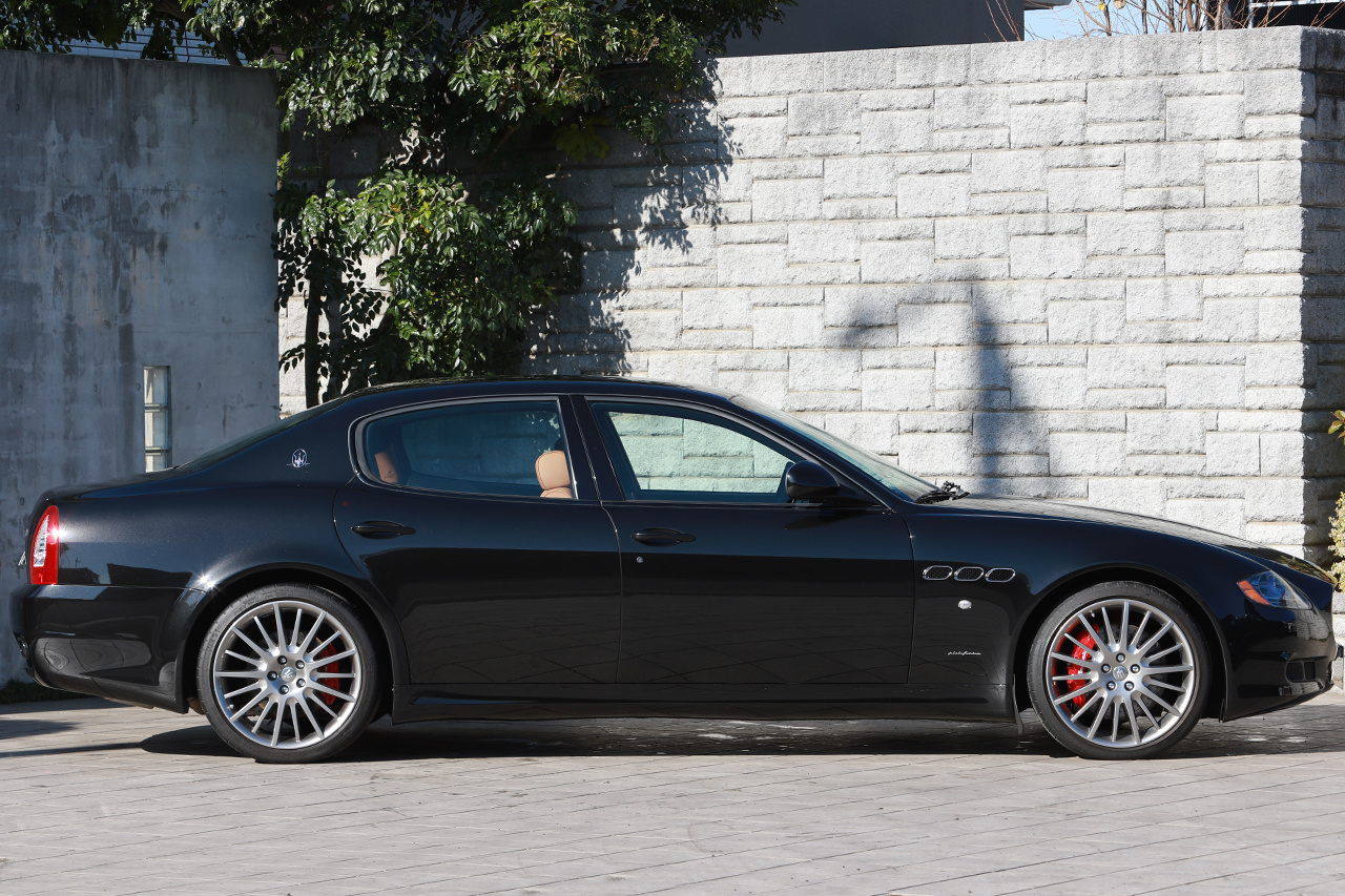 2010 Maserati QUATTROPORTE QTORO PORTE SPORT GT S
