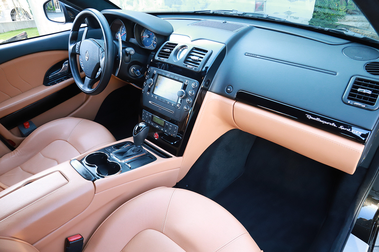 2010 Maserati QUATTROPORTE QTORO PORTE SPORT GT S