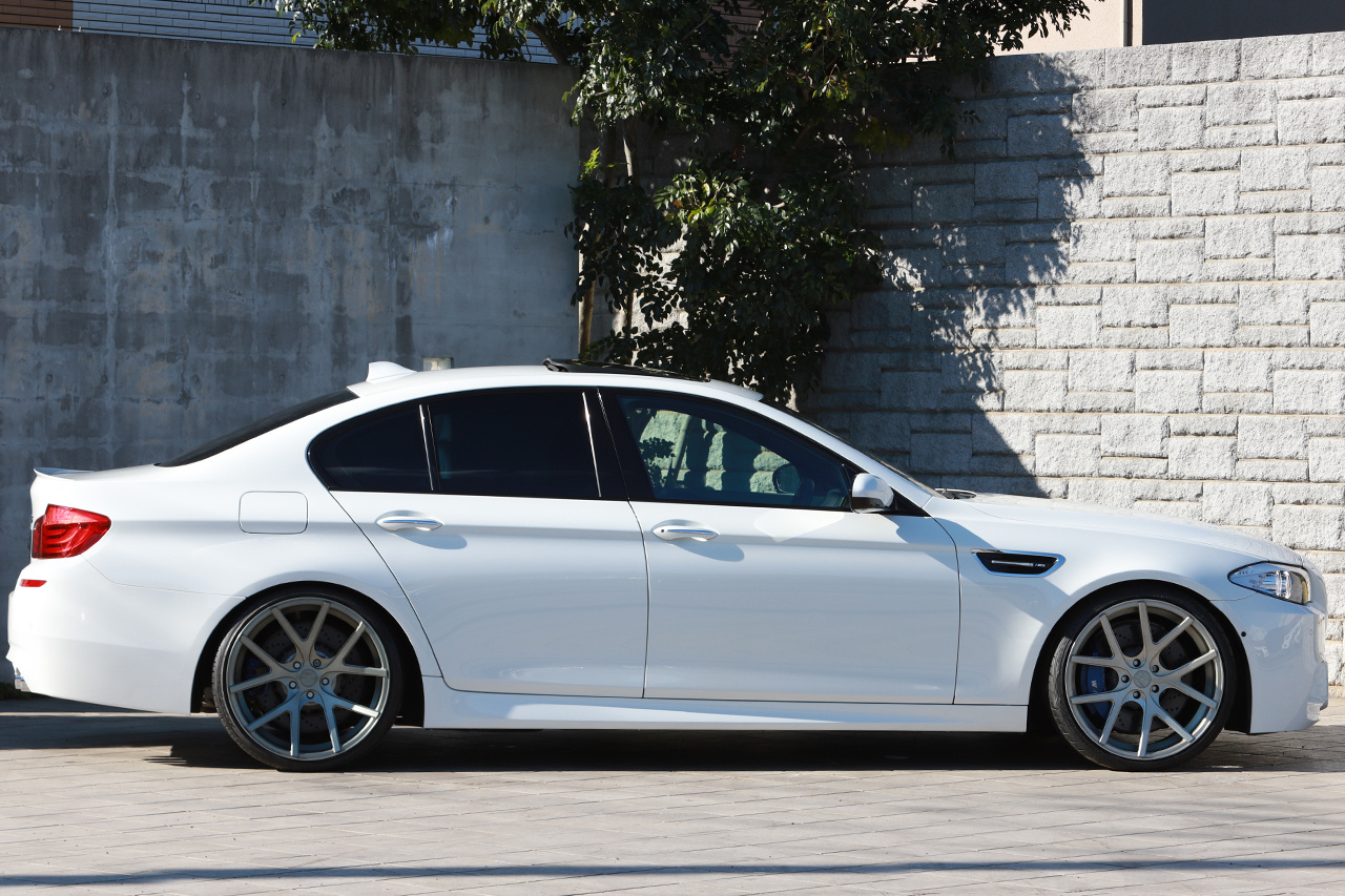 2012 BMW M5 null