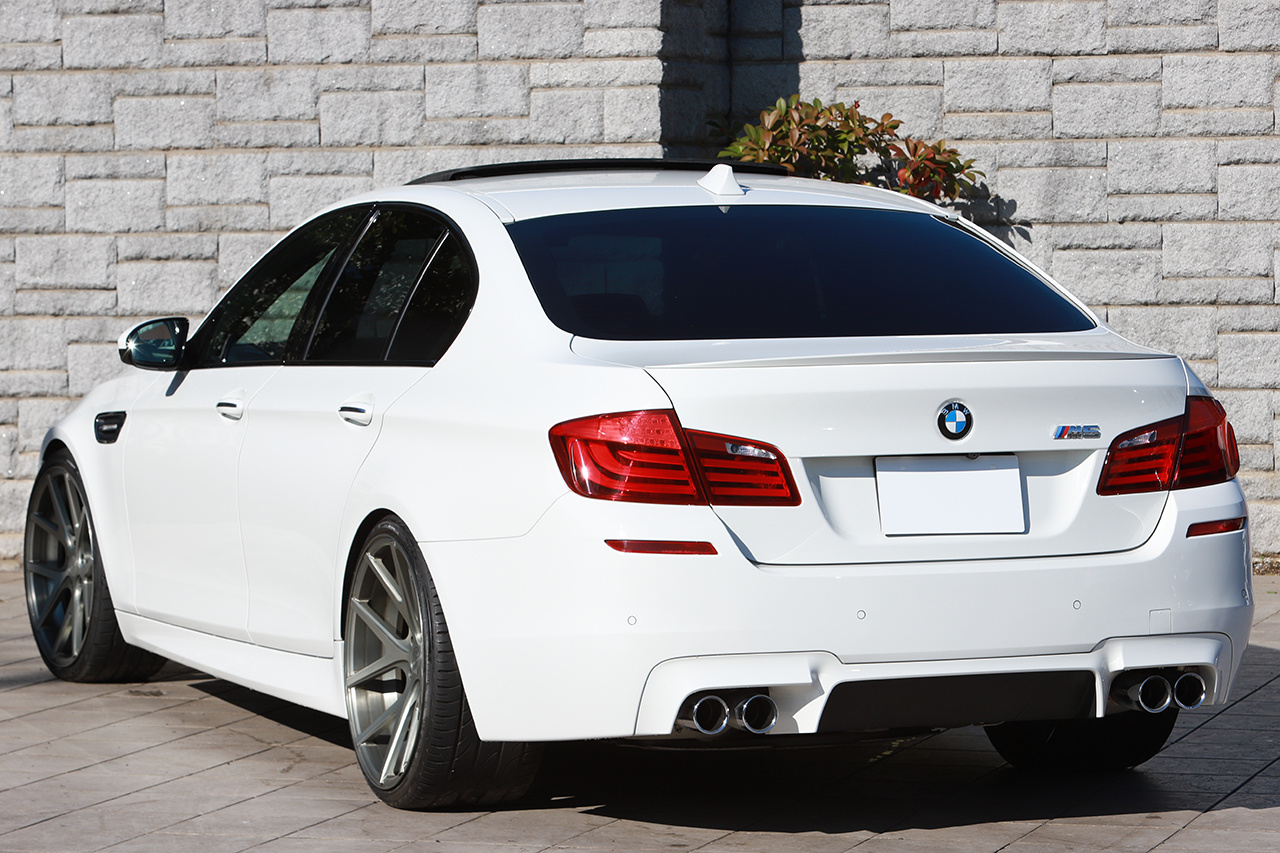 2012 BMW M5 null