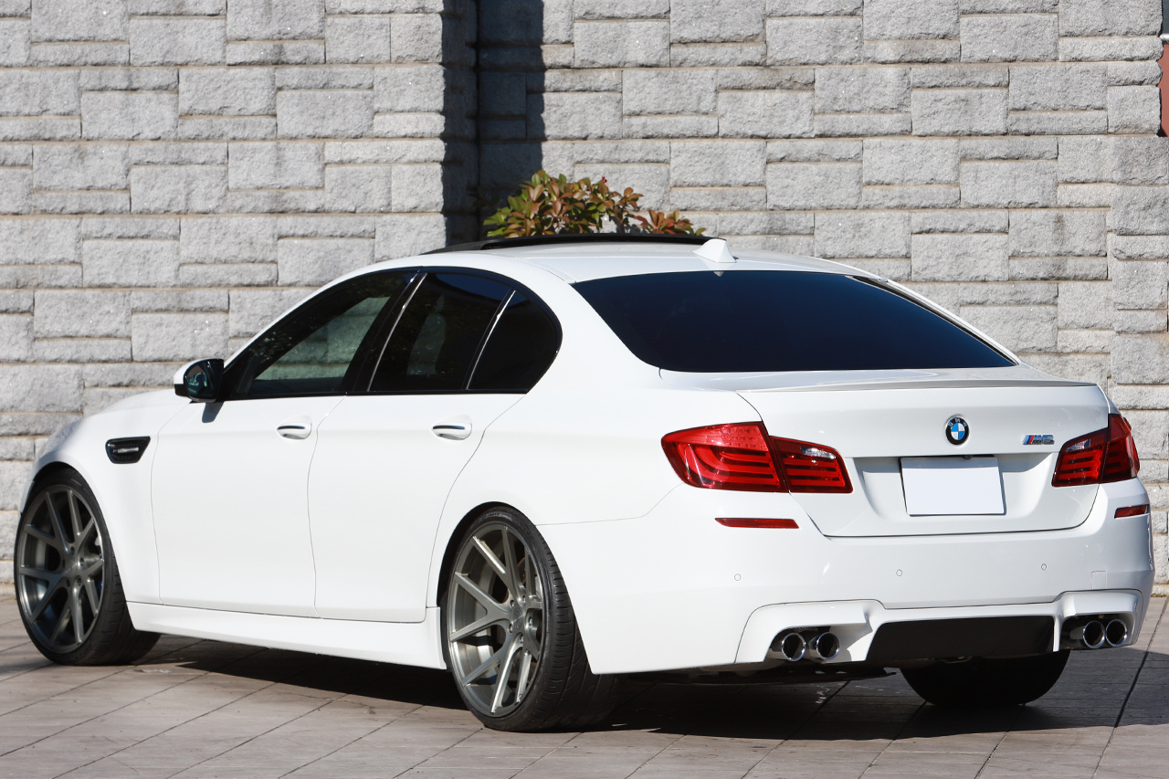 2012 BMW M5 null