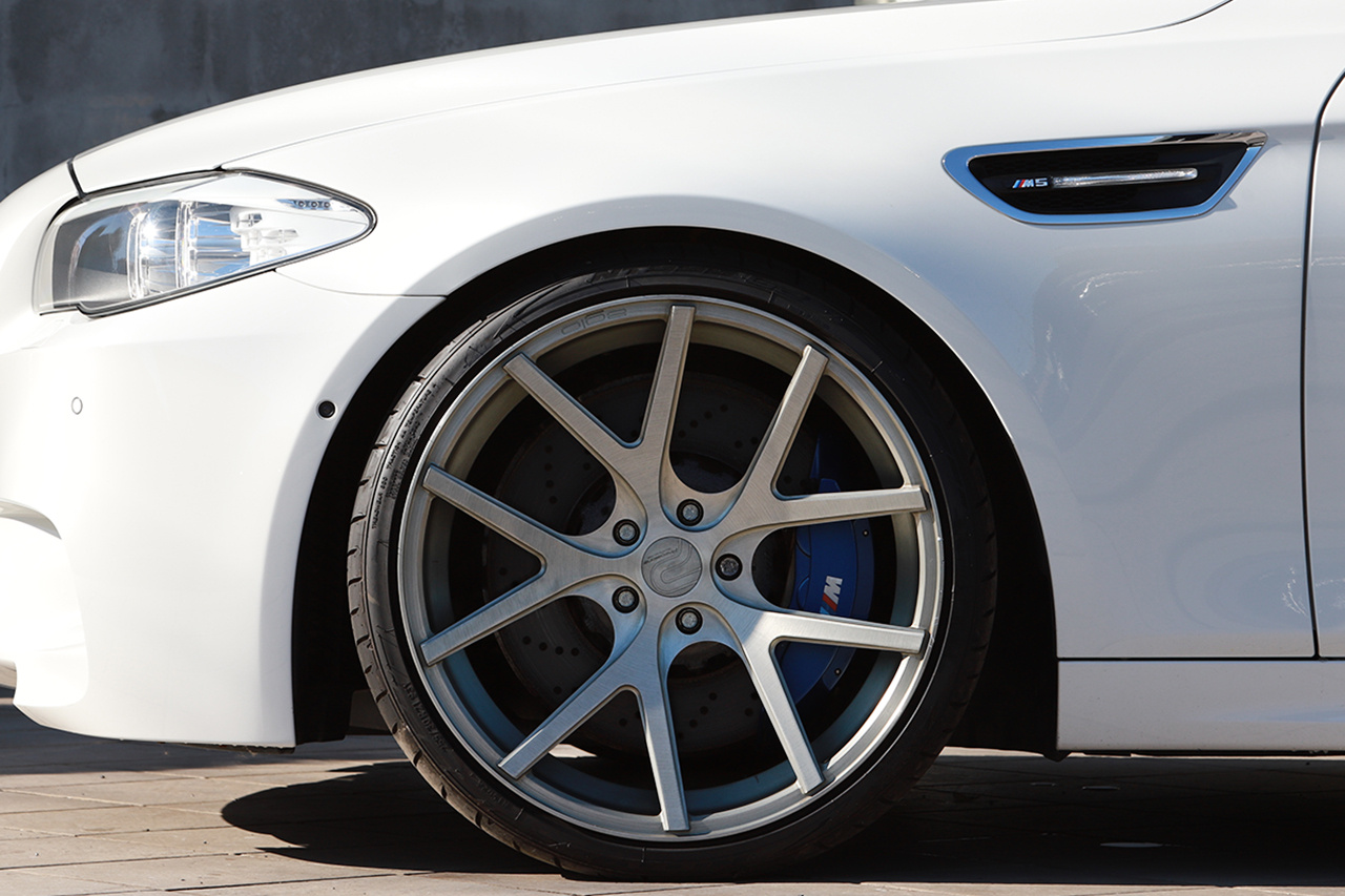 2012 BMW M5 null