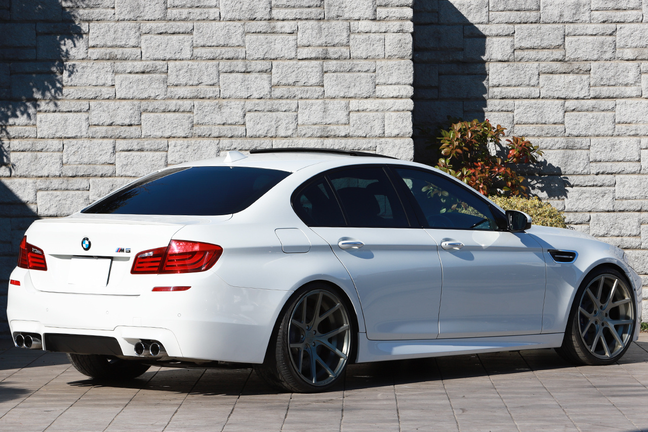 2012 BMW M5 null