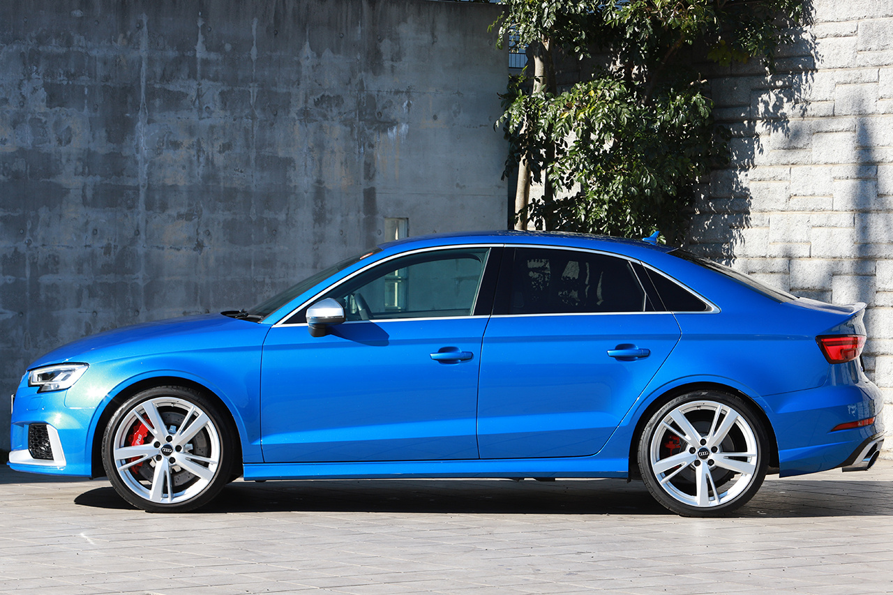 2018 Audi RS3 null