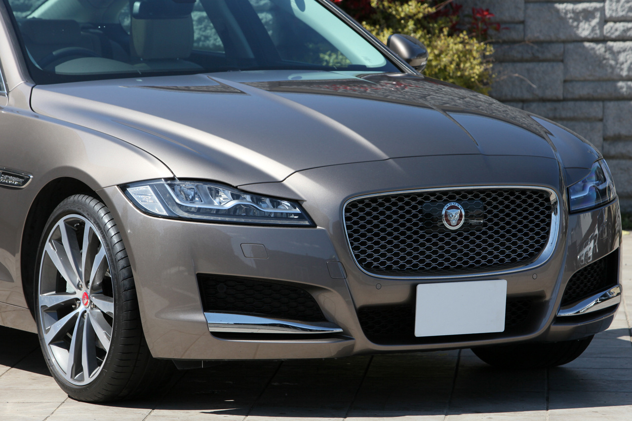 2016 Jaguar XF null