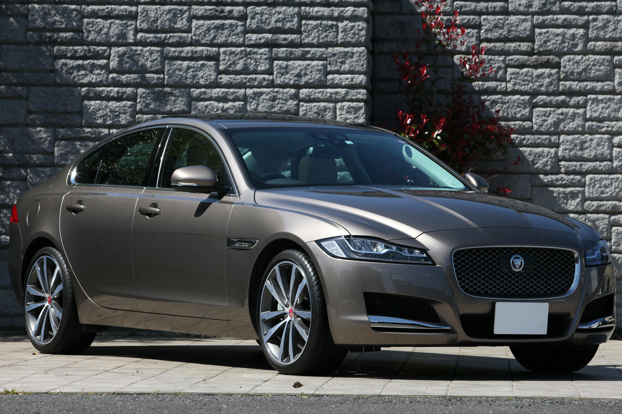 2016 Jaguar XF null