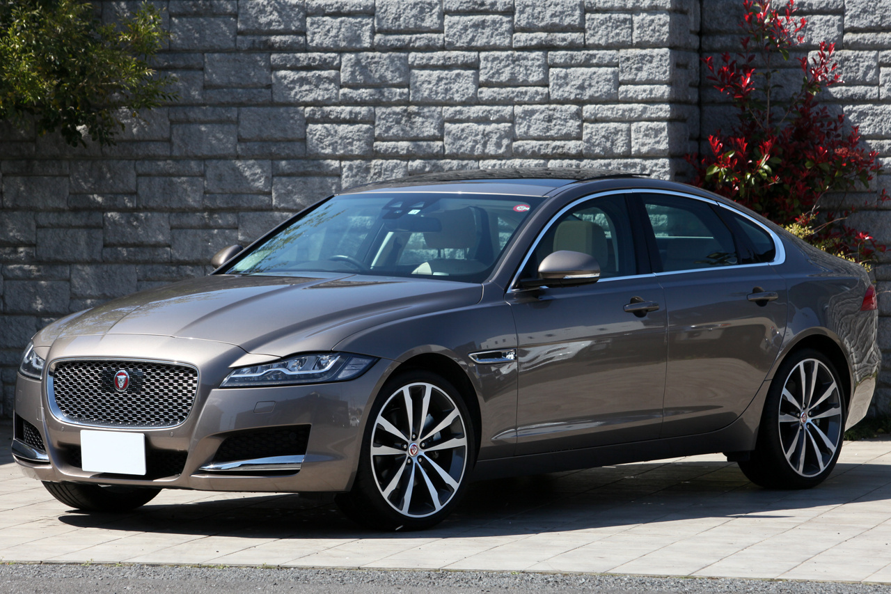 2016 Jaguar XF null