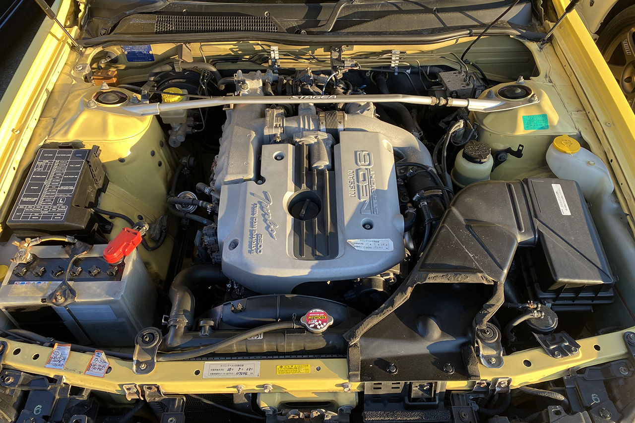 2000 Nissan STAGEA WGC34 25t RS V AERO PACKAGE, RB25DET TURBO ENGINE, EV1 LIGHTNING YELLOW
