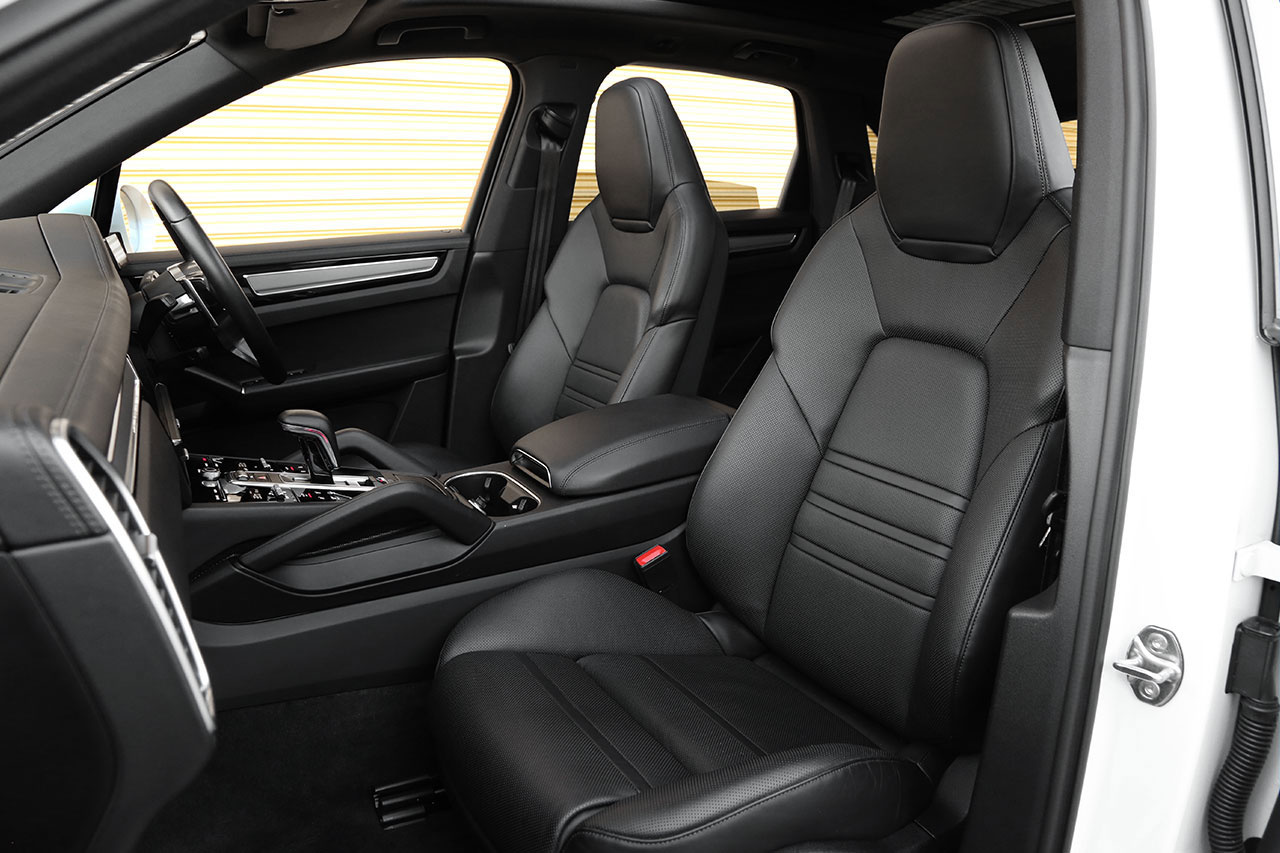 2019 Porsche CAYENNE null