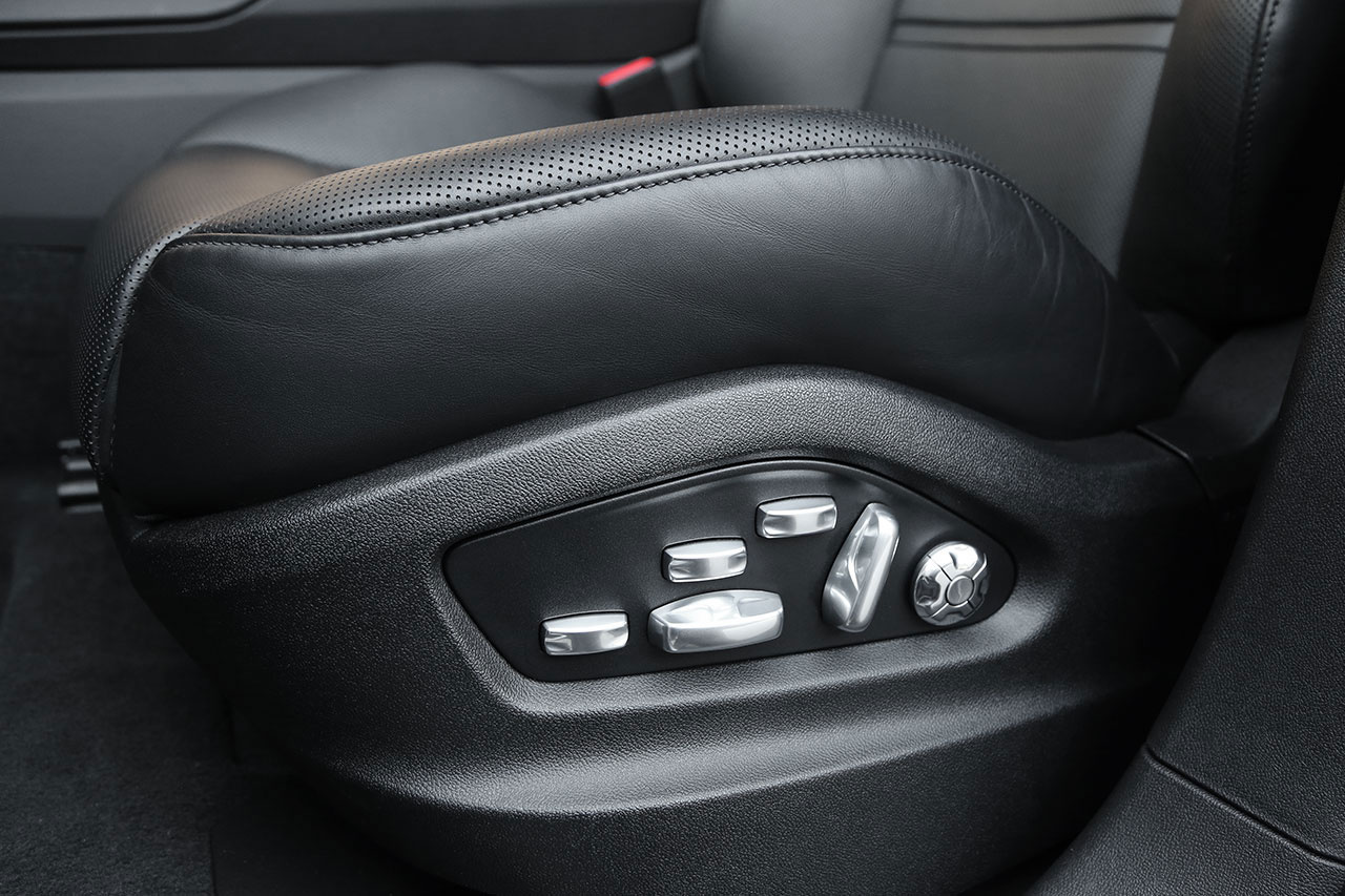 2019 Porsche CAYENNE null