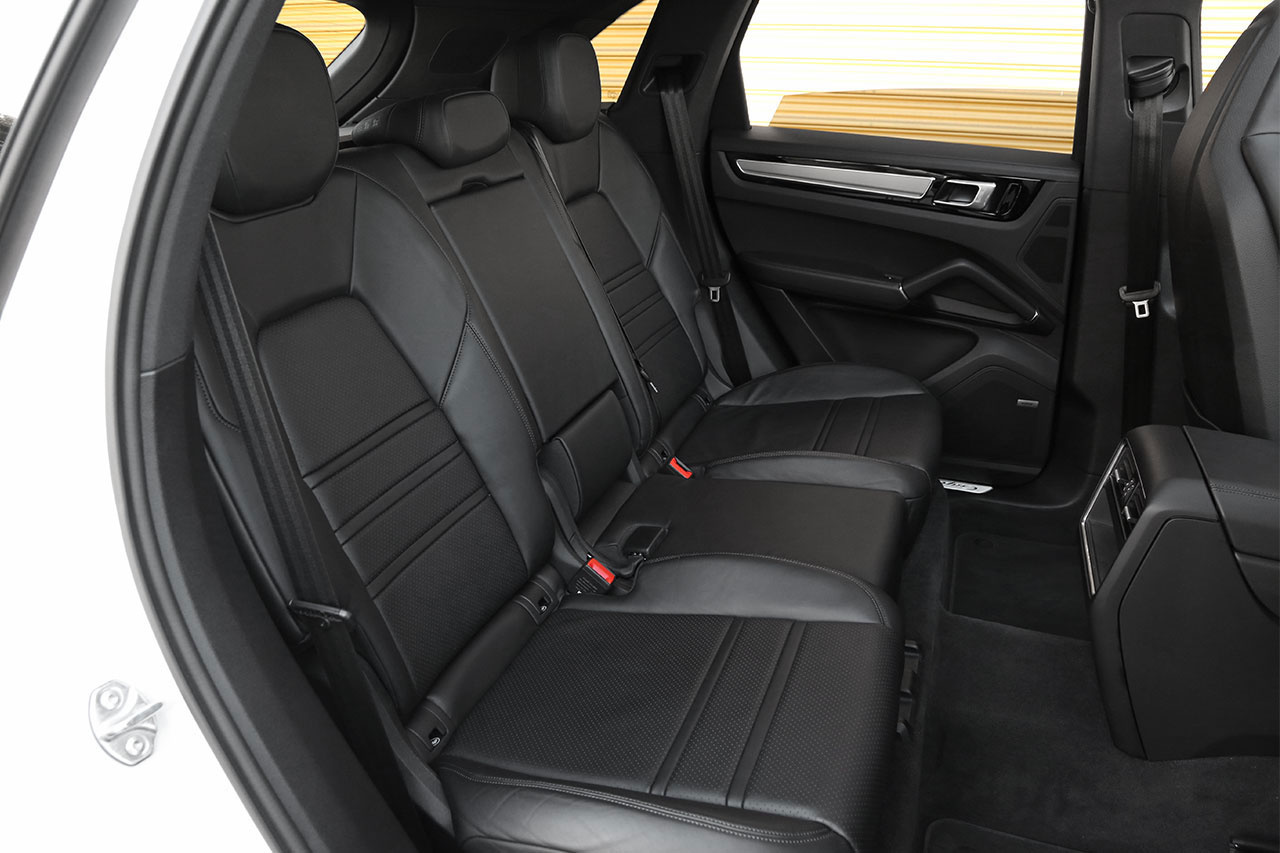 2019 Porsche CAYENNE null