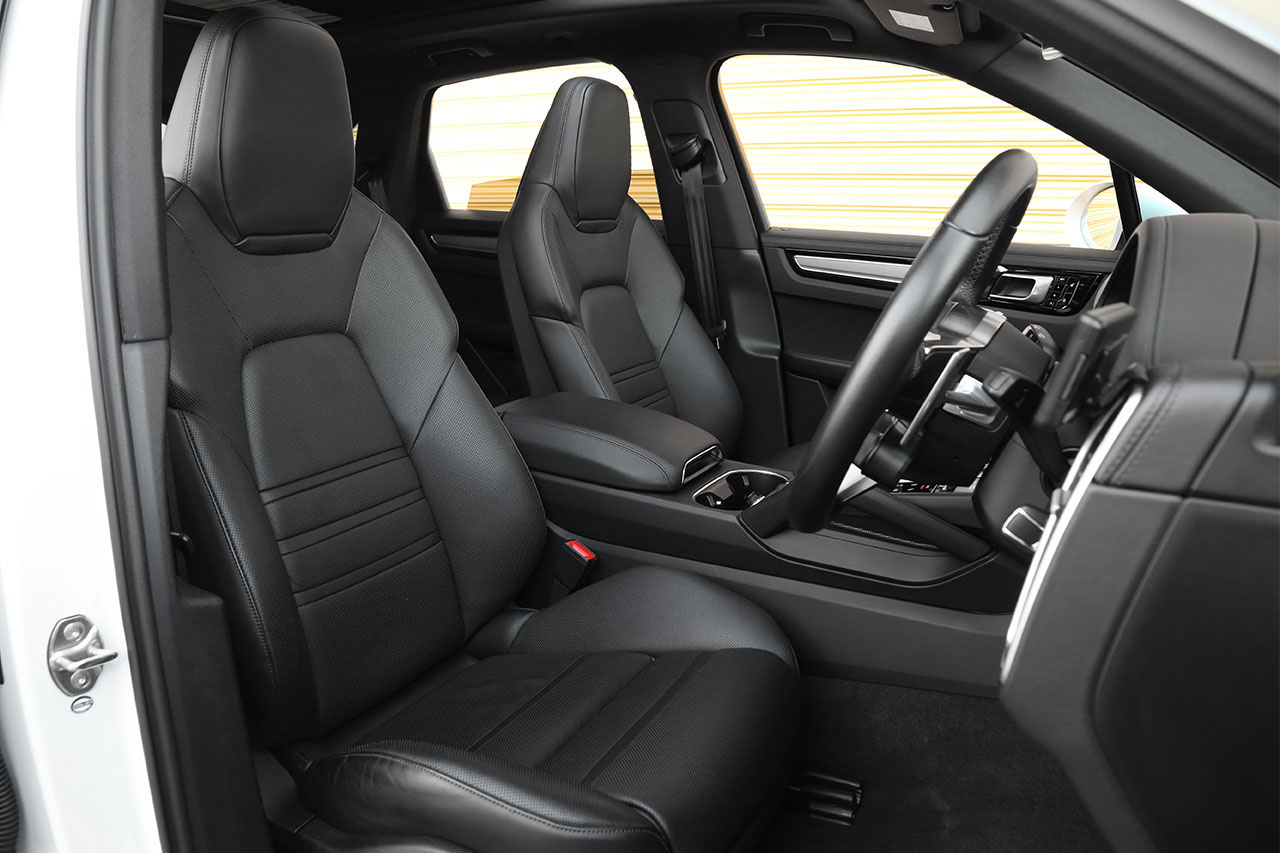 2019 Porsche CAYENNE null