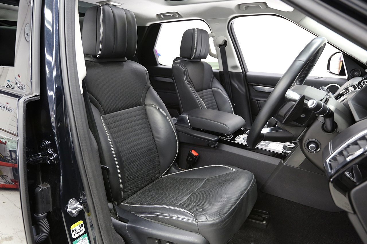 2017 Land Rover DISCOVERY FIRST EDITION