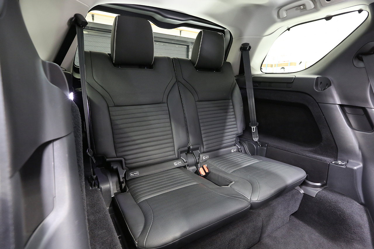 2017 Land Rover DISCOVERY FIRST EDITION