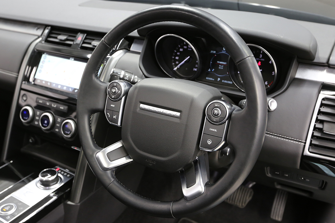 2017 Land Rover DISCOVERY FIRST EDITION