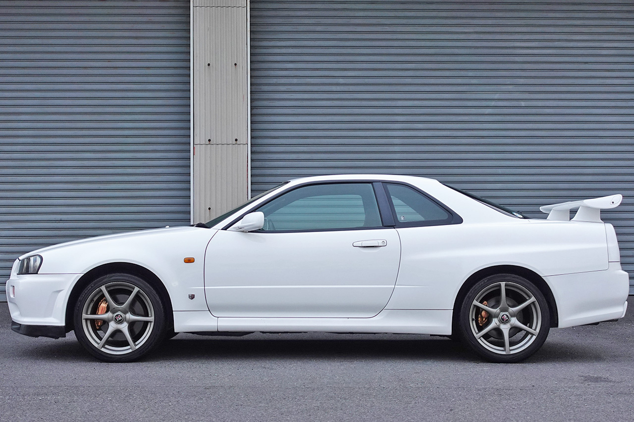 1999 Nissan SKYLINE GT-R 99 MODEL BNR34 GT-R QM1 WHITE