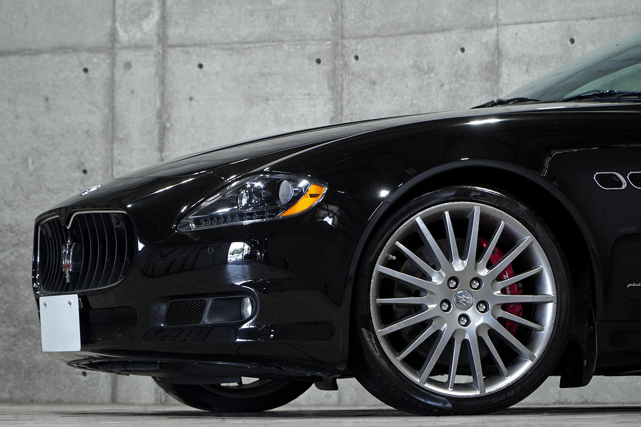 2011 Maserati QUATTROPORTE null