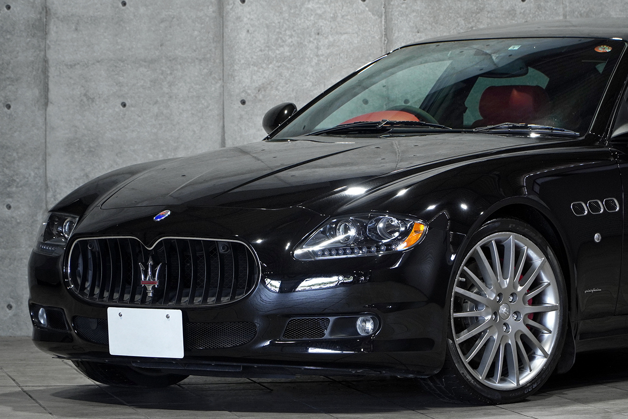 2011 Maserati QUATTROPORTE null