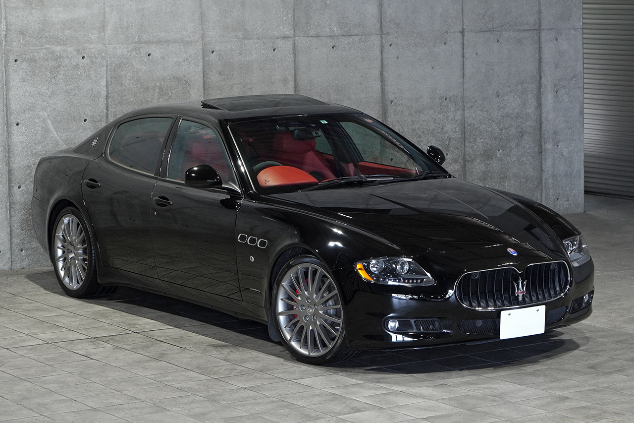 2011 Maserati QUATTROPORTE null