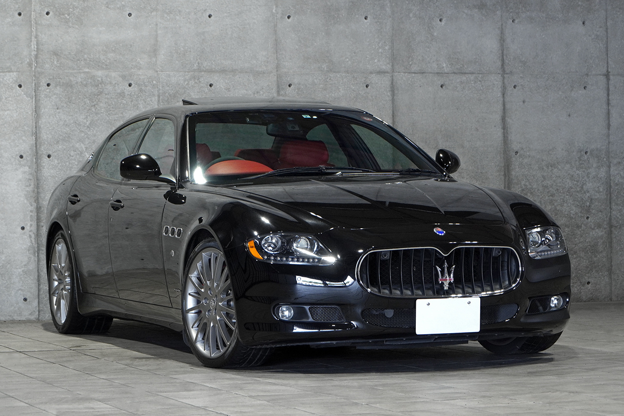 2011 Maserati QUATTROPORTE null