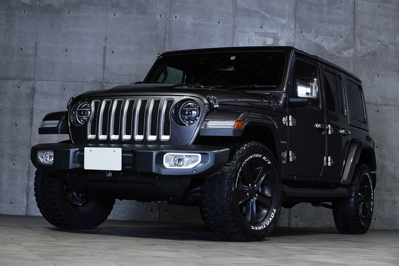 2021 Jeep WRANGLER UNLIMITED SAHARA