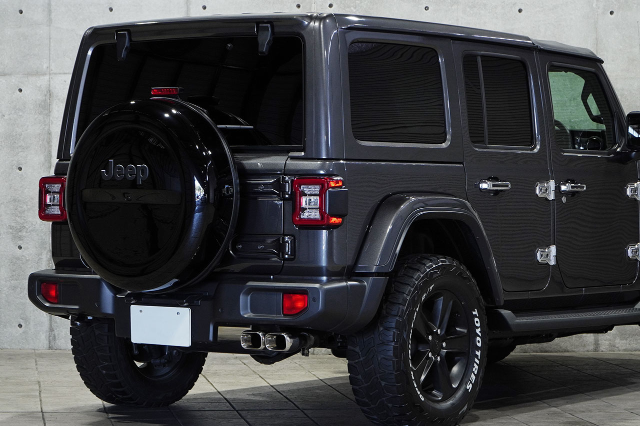 2021 Jeep WRANGLER UNLIMITED SAHARA