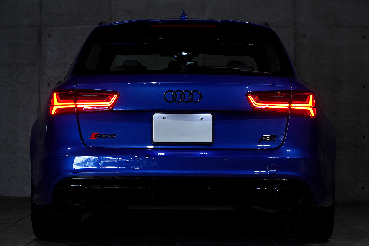 2016 Audi RS6 AVANT null