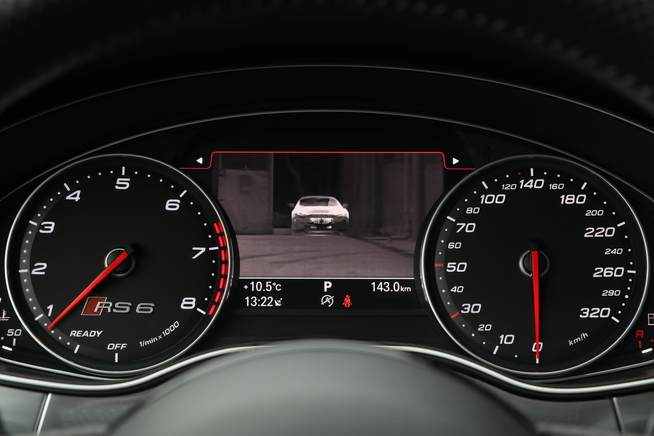 2016 Audi RS6 AVANT null
