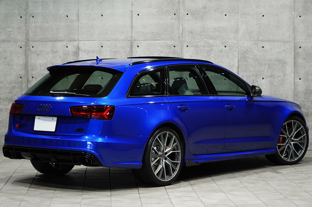 2016 Audi RS6 AVANT null
