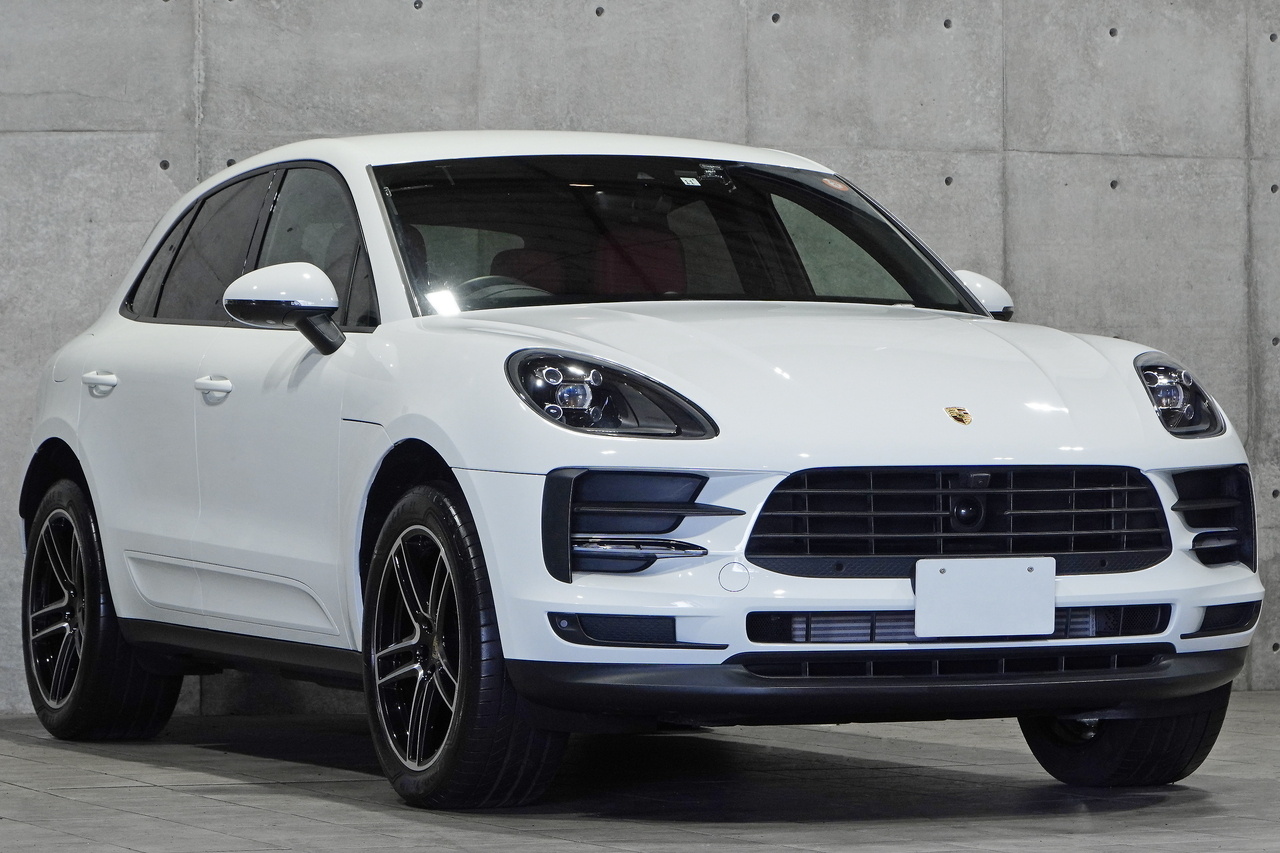 2020 Porsche MACAN null