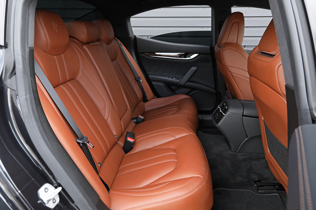 2018 Maserati GHIBLI S GRAN SPORTS 4D