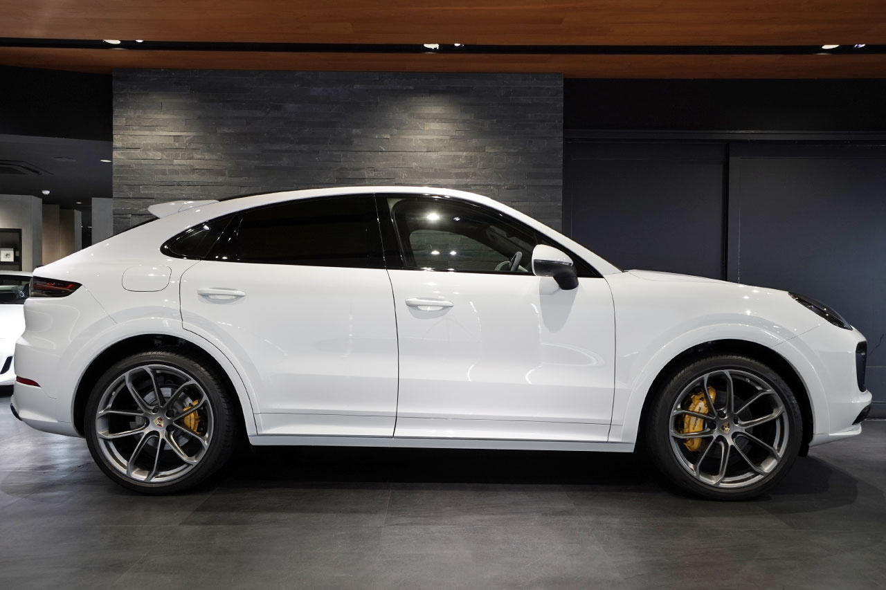 2020 Porsche CAYENNE null