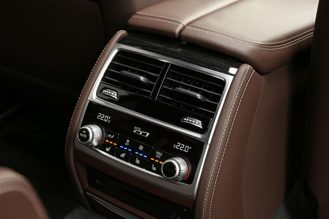 2016 BMW 7 SERIES 740I M SPORT