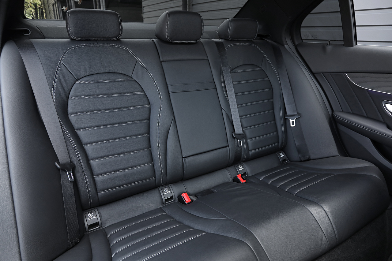 Mercedes-Benz C-Klasse Notarzt 限定999台 Mercedes-Benz C-Klasse