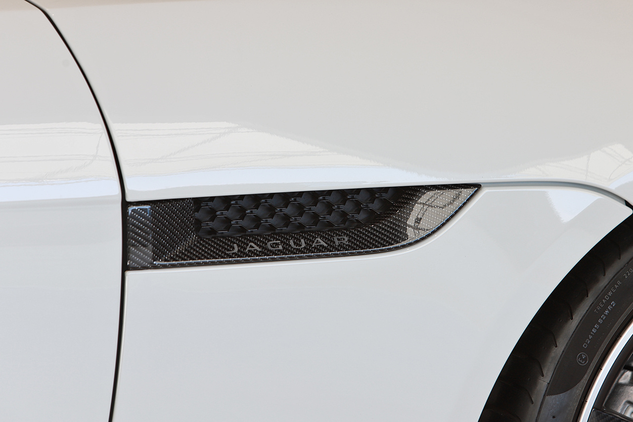 2018 Jaguar FTYPE null