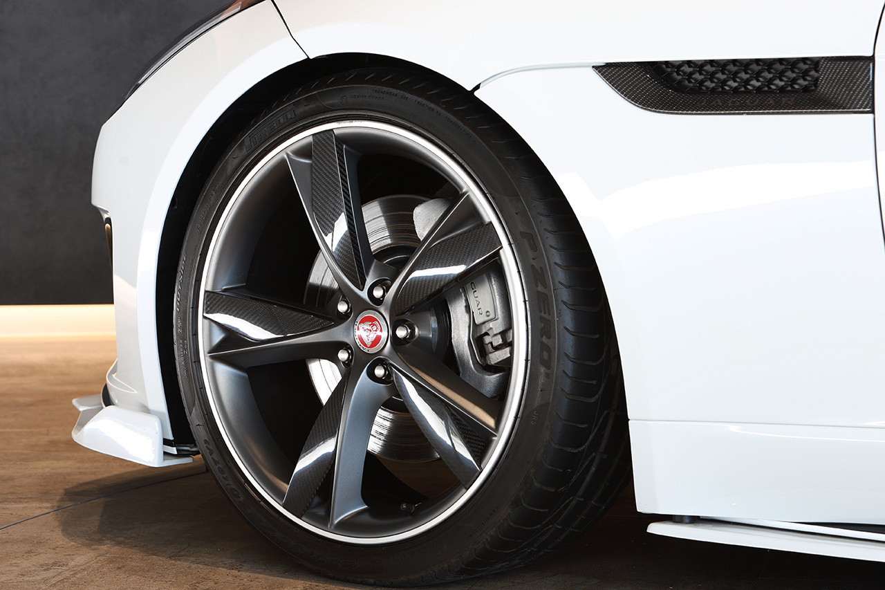 2018 Jaguar FTYPE null