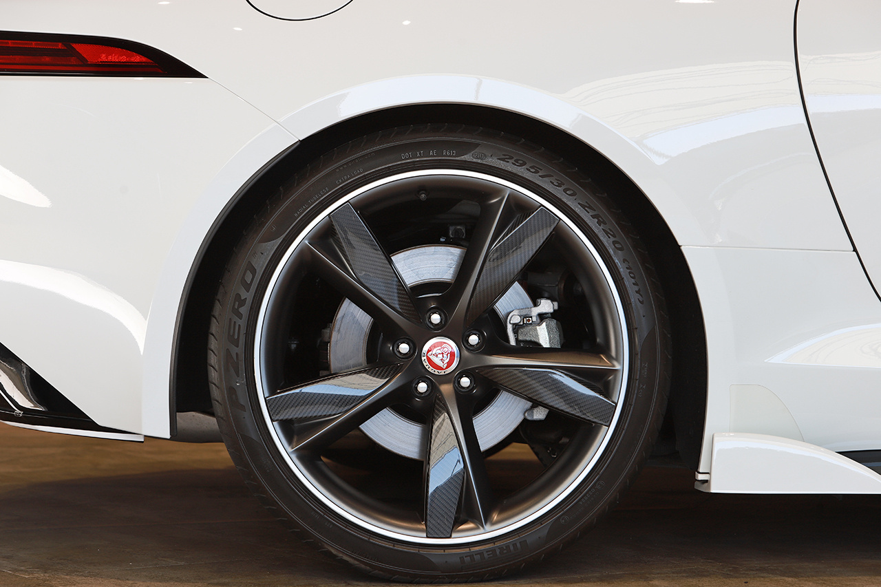 2018 Jaguar FTYPE null