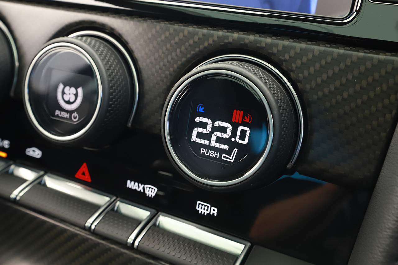 2018 Jaguar FTYPE null