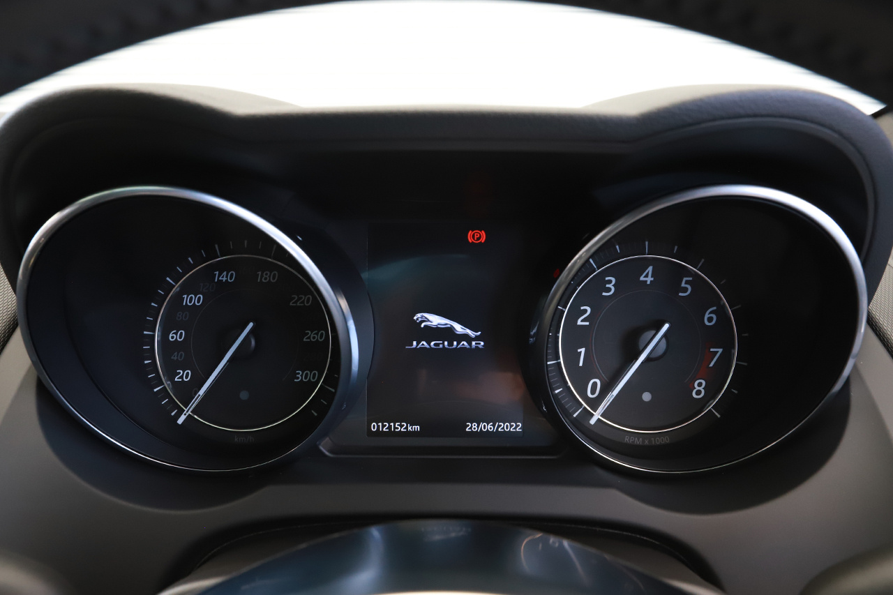 2018 Jaguar FTYPE null