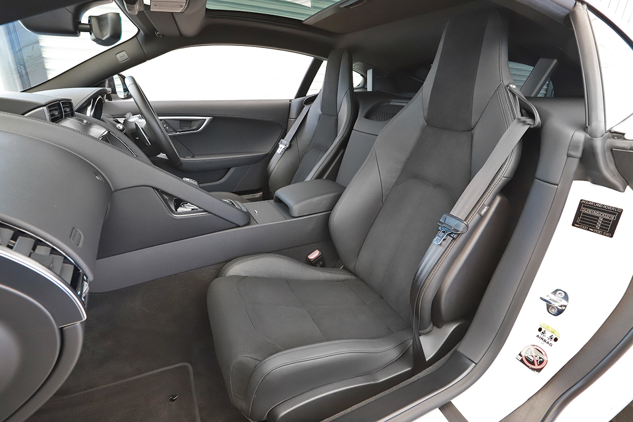 2018 Jaguar FTYPE null