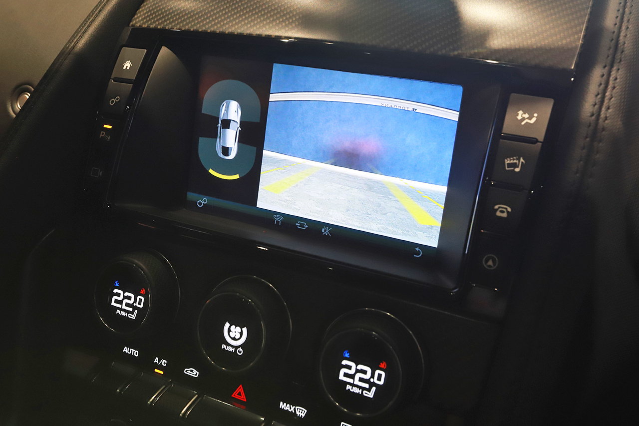 2018 Jaguar FTYPE null