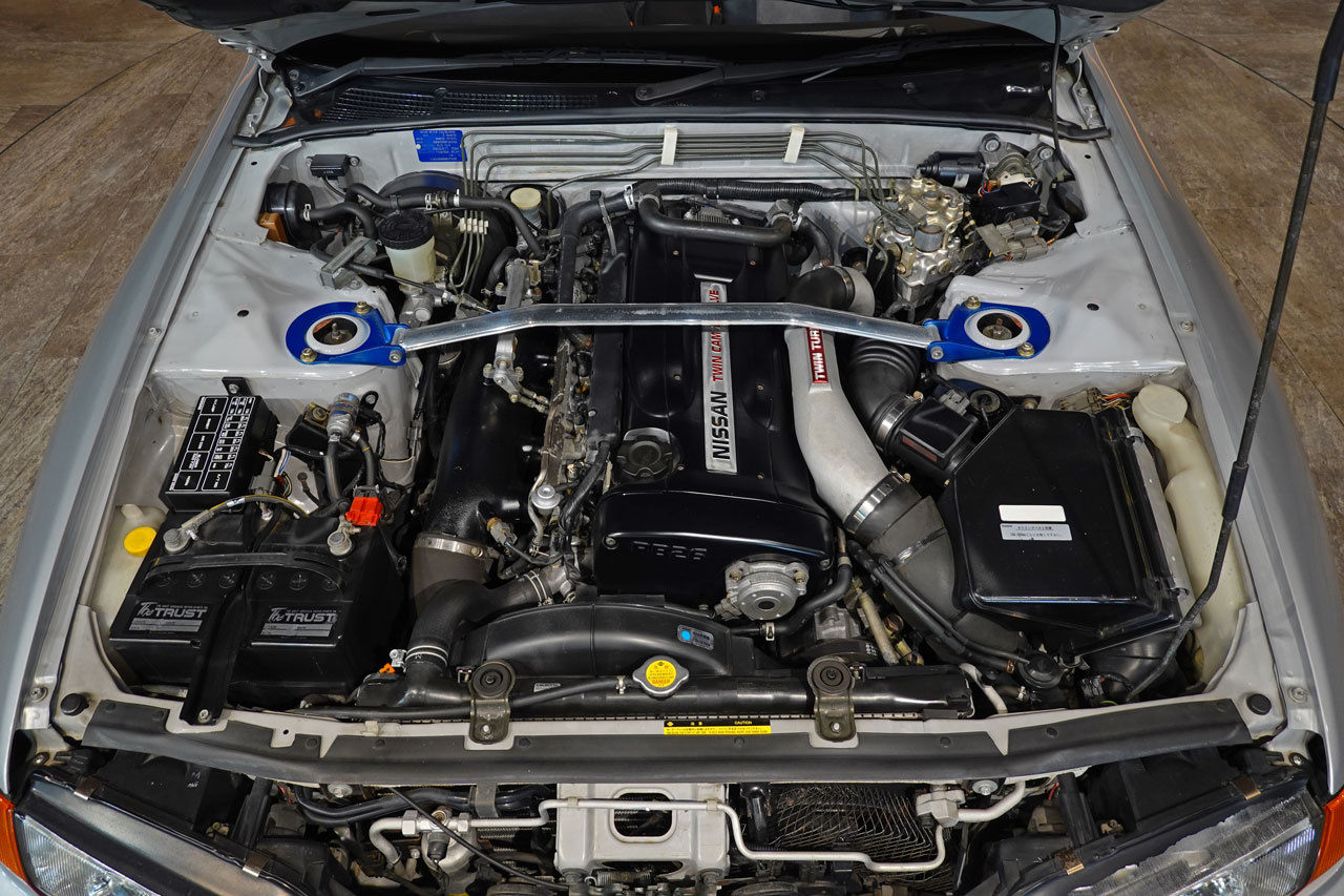 1994 Nissan SKYLINE GT-R BNR32 R32 GTR V-Spec II, KL0 Spark Silver Metallic, 5 Zigen Muffler