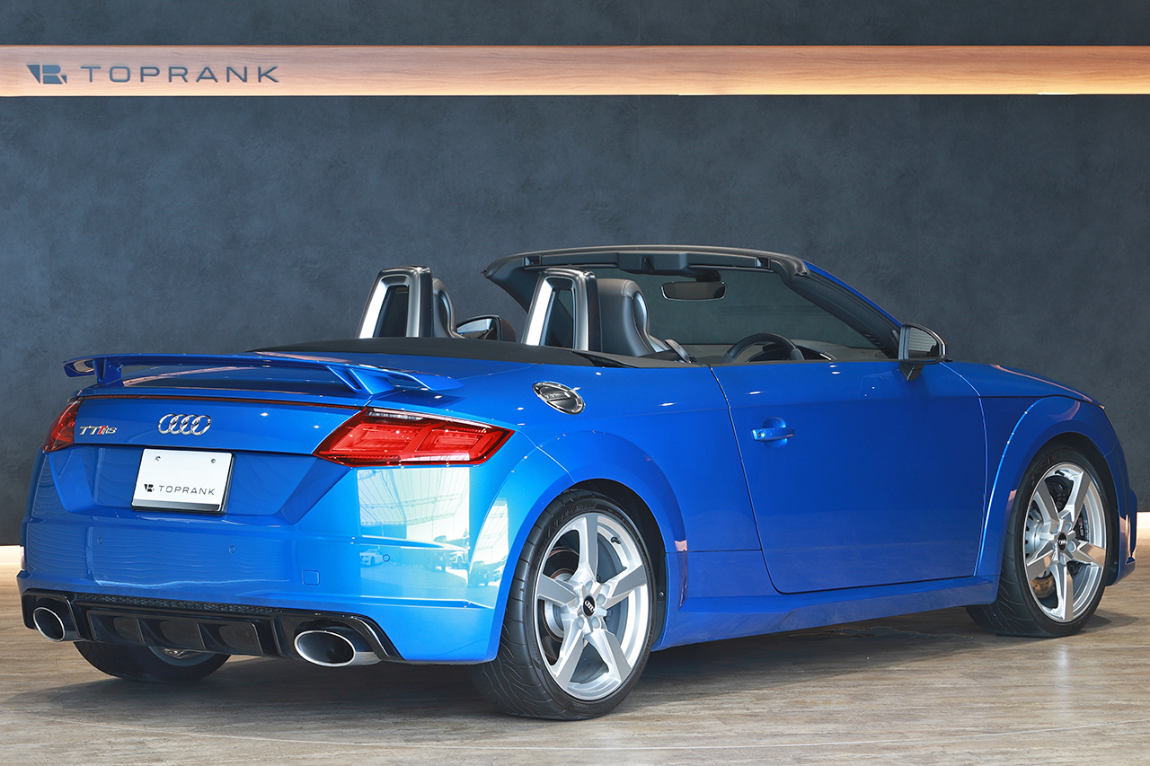 2017 Audi TT RS Roadster null