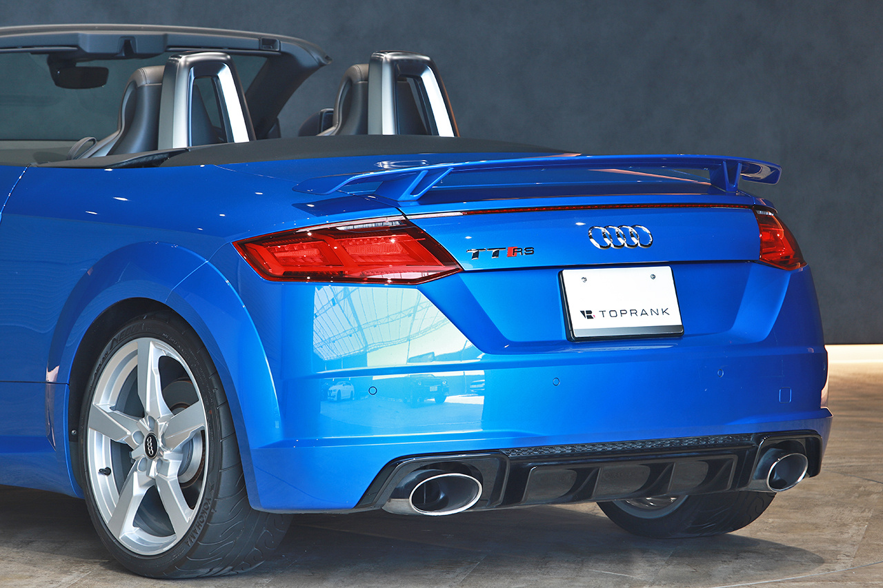 2017 Audi TT RS Roadster null