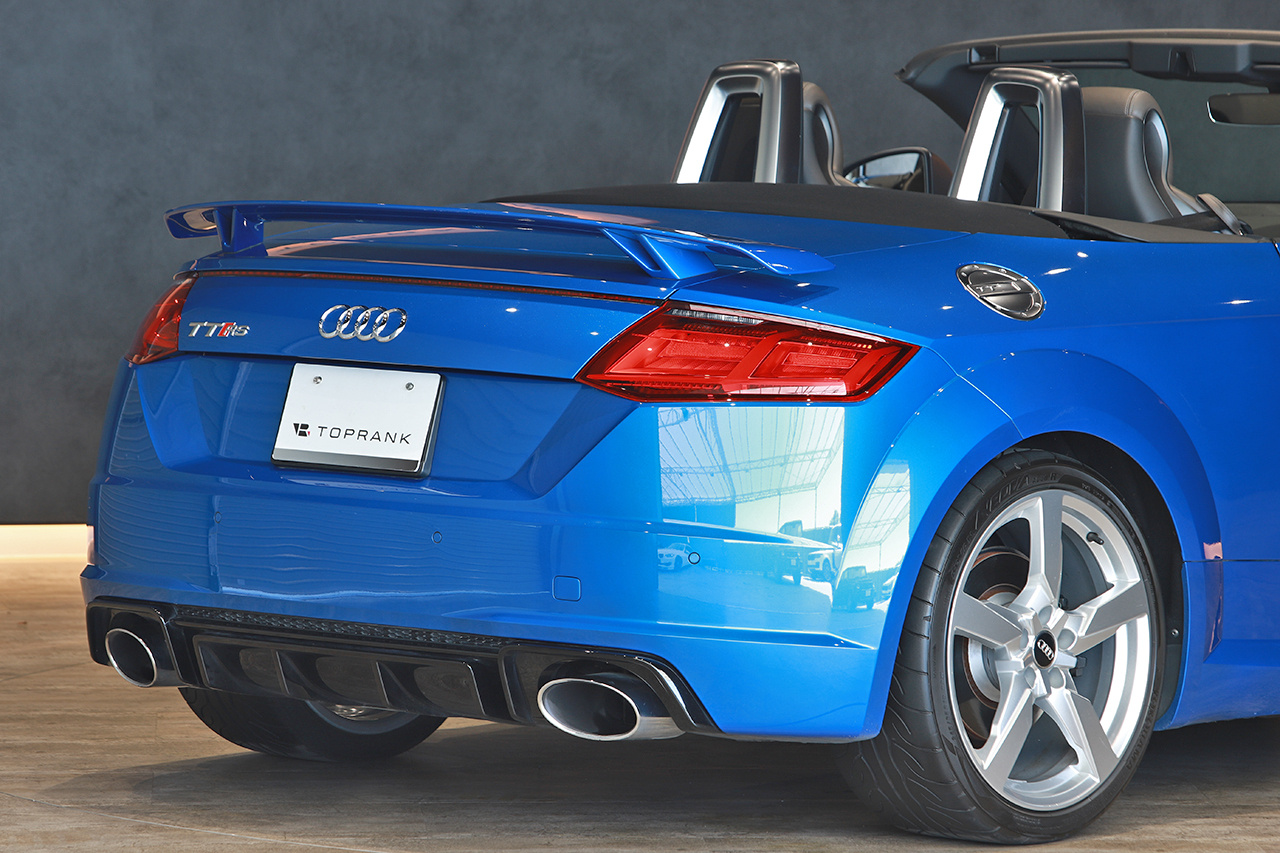 2017 Audi TT RS Roadster null