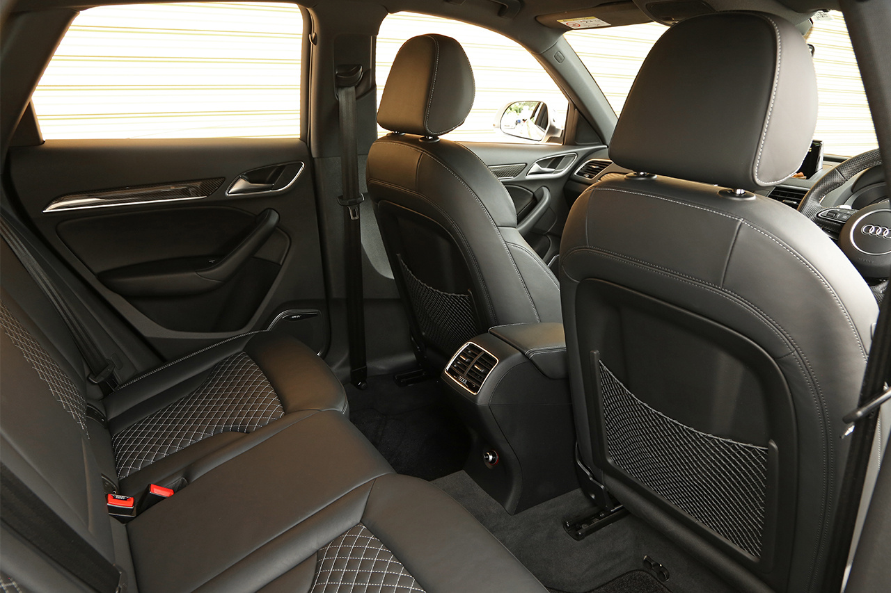 2016 Audi RS Q3 null