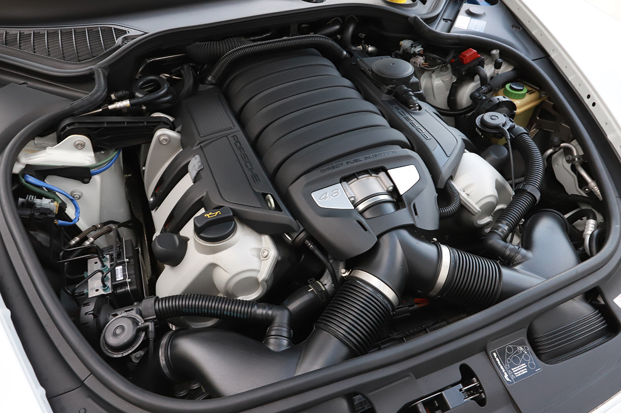 2015 Porsche PANAMERA null